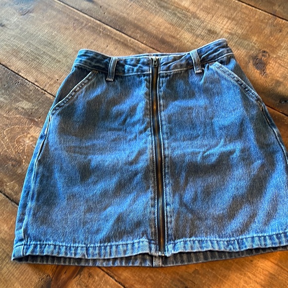 Hollister EUC jean skirt. - Picture 1 of 4